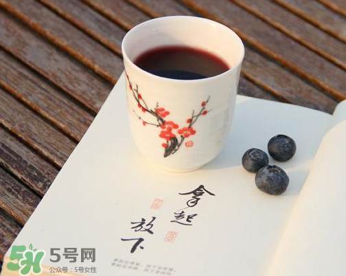 藍(lán)莓酒可以存放多久？藍(lán)莓酒保質(zhì)期多久？