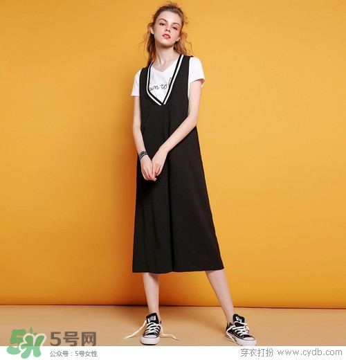 8月份穿什么衣服？八月份穿衣搭配