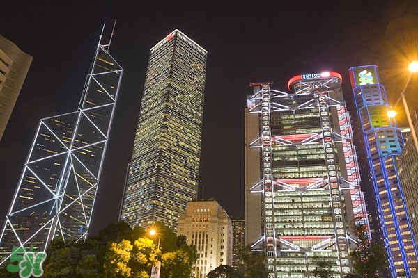 8月份去香港穿什么？八月份去香港穿什么衣服