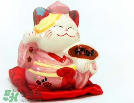 招財(cái)貓起源于哪個(gè)國(guó)家？招財(cái)貓?jiān)趺磾[放