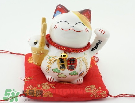 不同顏色的招財(cái)貓代表什么意思？招財(cái)貓的寓意是什么