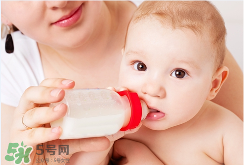 八月份可以斷奶嗎？8月份可以斷奶嗎？