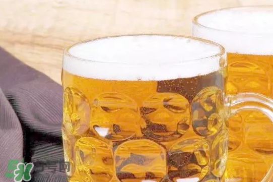 啤酒打開了隔夜還能喝嗎？喝隔夜的啤酒有什么危害？