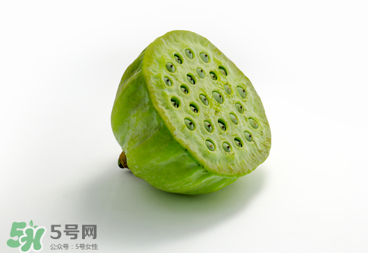 蓮蓬不能和什么同吃？蓮蓬和什么相克？