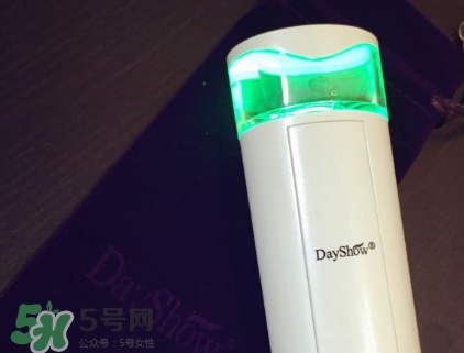 dayshow補水儀怎么充電？dayshow補水儀怎么加水