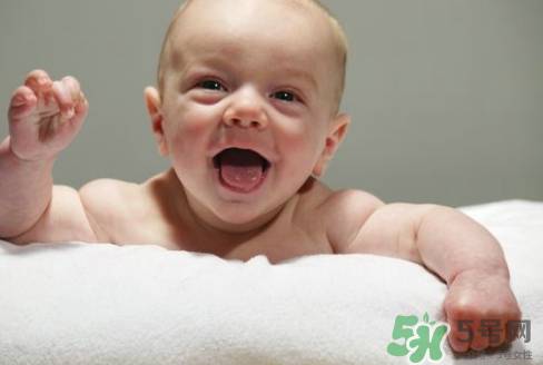 新生兒母乳喂養(yǎng)腹瀉需要換奶粉喂嗎？