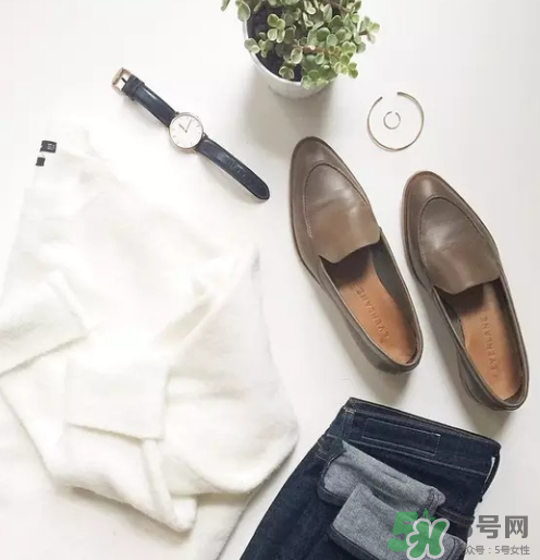 樂(lè)福鞋是什么？樂(lè)福鞋哪個(gè)牌子最有名？