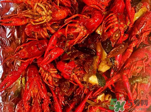 麻辣小龍蝦能隔夜吃嗎？麻辣小龍蝦隔夜能吃嗎？
