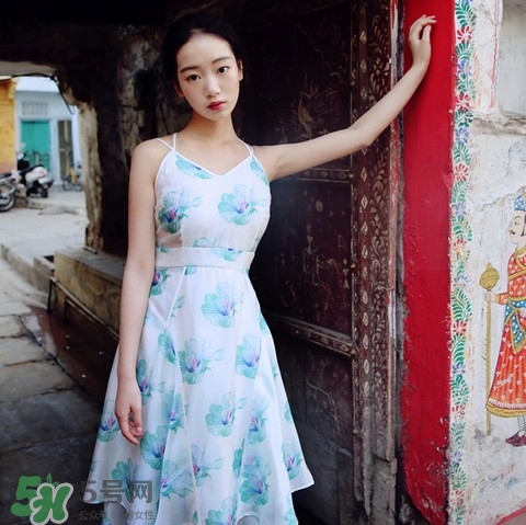 8月份去三亞穿什么？八月份去三亞穿什么衣服？