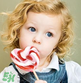 兒童吃甜食影響長(zhǎng)高嗎？?jī)和瘣?ài)吃糖會(huì)影響身高嗎？
