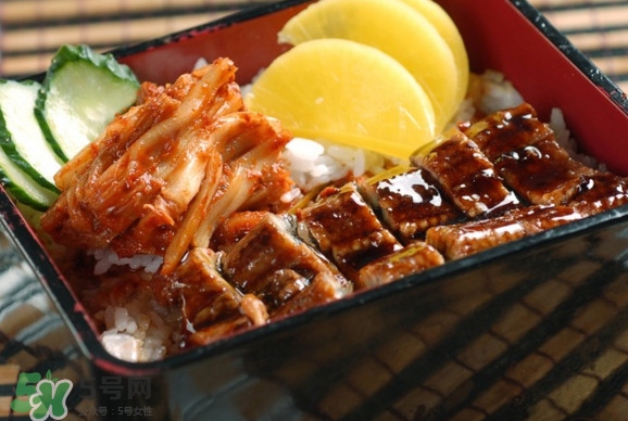 鰻魚(yú)飯?jiān)趺闯?？日本鰻魚(yú)飯的做法
