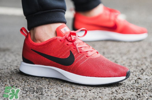nike dualtone racer多少錢？耐克dualtone racer跑鞋價格