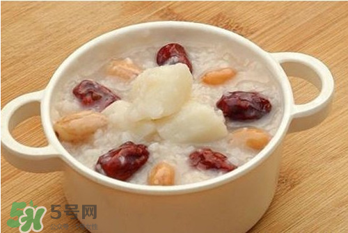 新鮮蓮子可以煮粥嗎？蓮子熬粥需要去芯嗎？