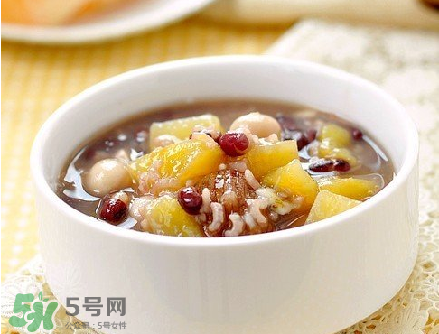 新鮮蓮子可以燉湯嗎？新鮮蓮子怎么煲湯？