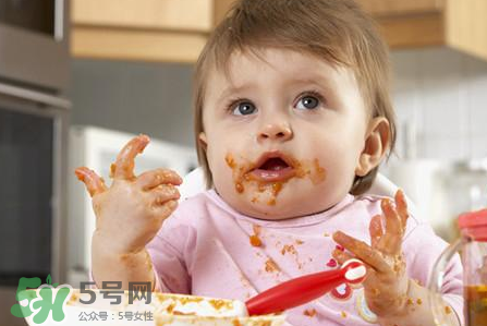 輔食添加過早的危害？為什么不能過早的添加輔食？