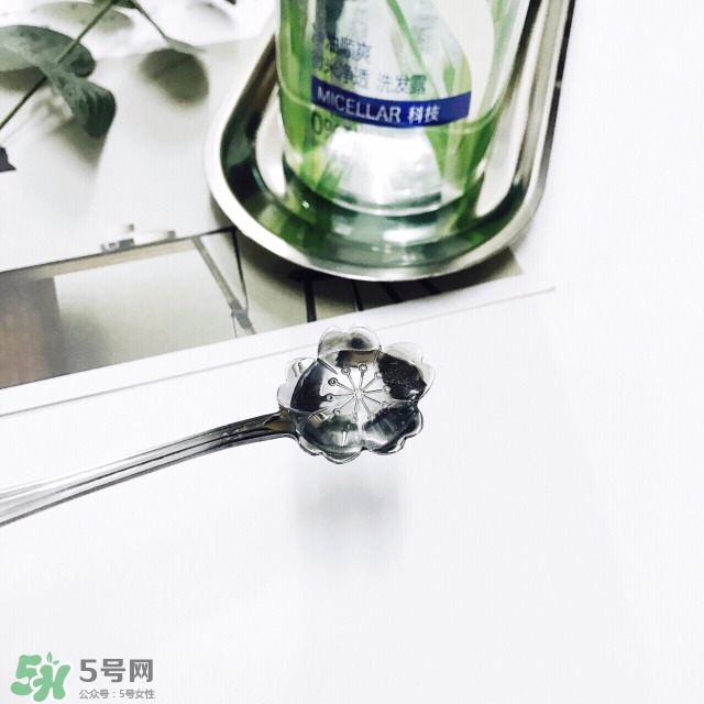 飄柔微米凈透系列綠色和紅色區(qū)別？飄柔微米凈透系列怎么用