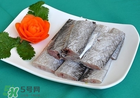 帶魚(yú)是深海魚(yú)嗎？帶魚(yú)是海鮮嗎
