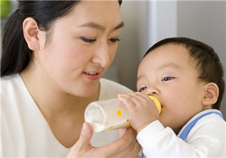 嬰兒吐奶和氙氣有關(guān)系嗎？氙氣會影響嬰兒吐奶嗎？