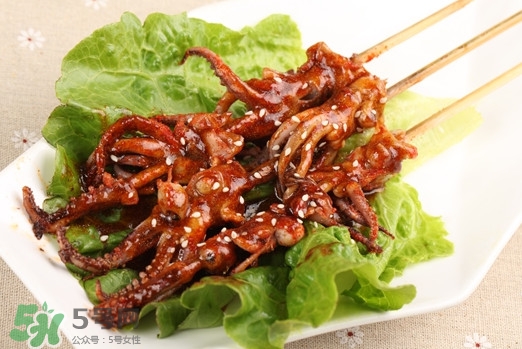 鐵板魷魚怎么做好吃？鐵板魷魚使用了什么香料