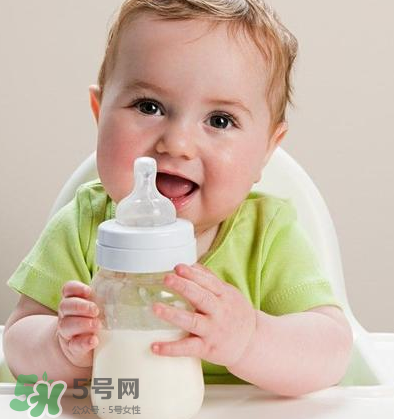如何戒夜奶寶寶不痛苦？寶寶如何戒夜奶？