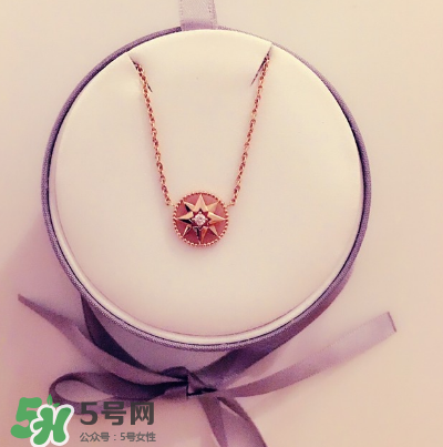 迪奧羅盤項(xiàng)鏈意義是什么？dior迪奧羅盤項(xiàng)鏈有什么寓意？