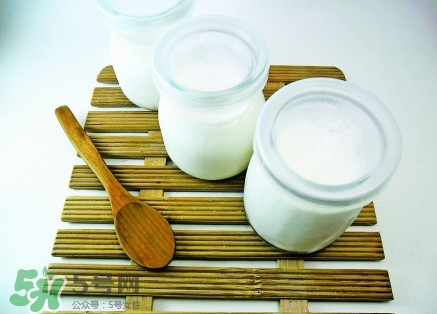 酸奶發(fā)酵菌哪種好？酸奶制作注意事項(xiàng)