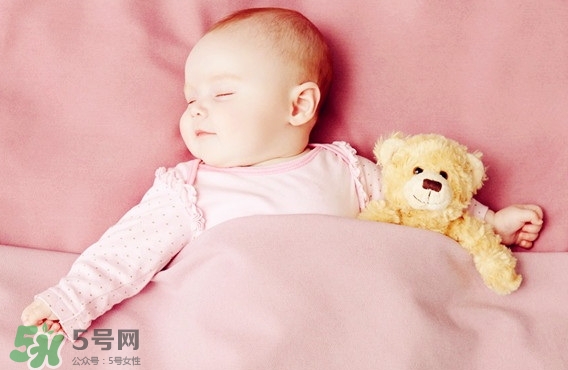 三伏灸小孩可以灸嗎？寶寶多大可以灸三伏灸？