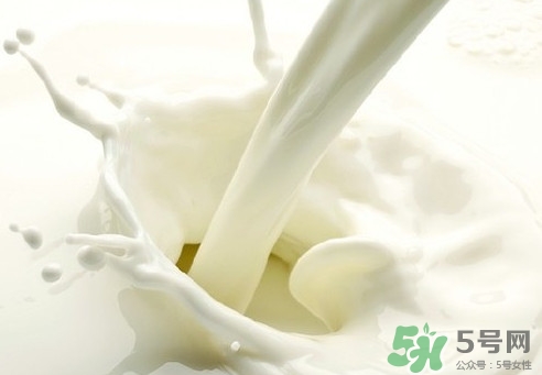 純牛奶可以加熱嗎？純牛奶和有機純牛奶的區(qū)別是什么