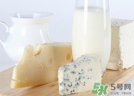 純牛奶什么時候喝最好？純牛奶哪個牌子好