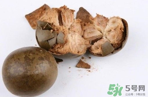 羅漢果的皮能泡水喝嗎？羅漢果的皮能吃嗎？