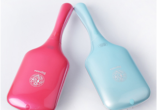 小泉成器音波電動梳怎么用？小泉成器音波震動梳子使用方法