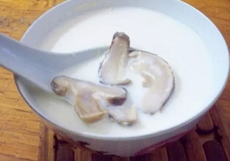 牛奶燉香菇可以治鼻炎嗎？牛奶燉香菇吃了有什么作用？