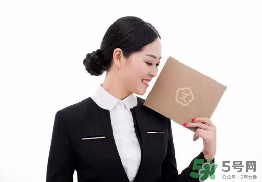 艾艾貼可以貼肚臍眼嗎？艾艾貼貼肚臍有什么作用？