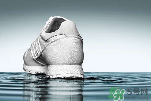 daniel arsham與adidas聯(lián)名new york運(yùn)動(dòng)鞋多少錢(qián)_怎么買(mǎi)？
