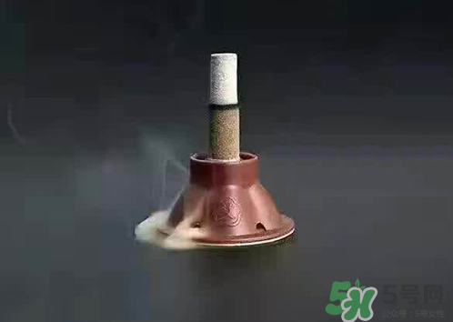 艾艾貼貼后出現(xiàn)水泡怎么回事？艾艾貼后有水泡怎么辦？