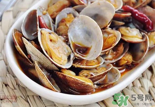 花蛤死了還能炒開口么？花蛤里面的黑色能吃嗎