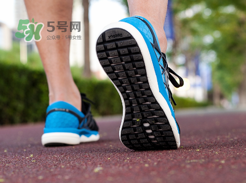 reebok floatride run腳感怎么樣？銳步floatride跑鞋測評
