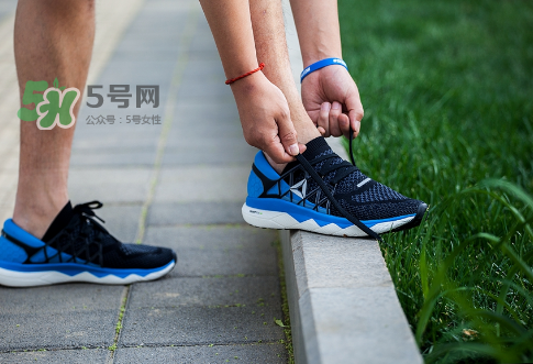 reebok floatride run腳感怎么樣？銳步floatride跑鞋測評