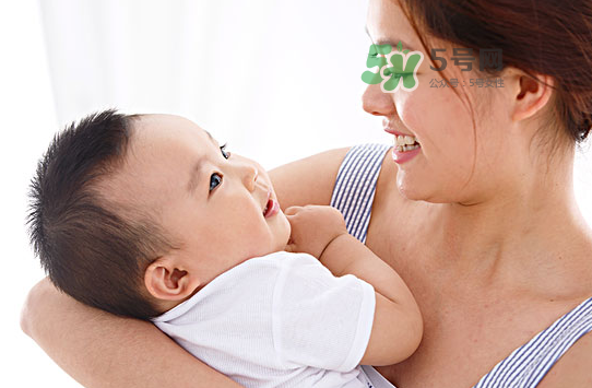剖腹產(chǎn)后催乳按摩方法 剖腹產(chǎn)怎么催乳好？