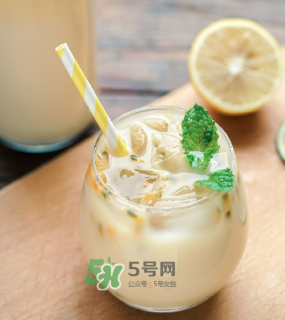 百香果養(yǎng)樂(lè)多好喝嗎？百香果養(yǎng)樂(lè)多怎么做？