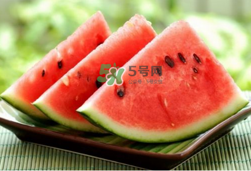 三伏天坐月子可以吃西瓜嗎？三伏天坐月子吃西瓜好嗎？