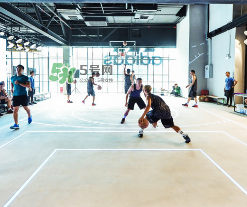 adidas運(yùn)動體驗(yàn)迷你品牌中心在哪？阿迪達(dá)斯運(yùn)動體驗(yàn)中心地址