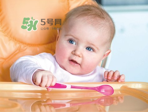 寶寶什么時(shí)候可以吃油？寶寶能吃油嗎？