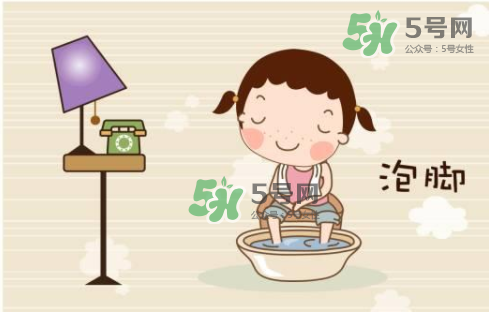 三伏天用什么泡腳最好？三伏天用什么泡腳去濕氣？