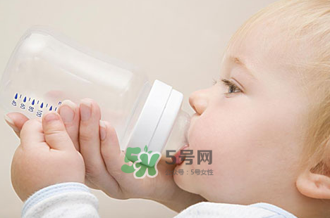 寶寶脫水怎么補(bǔ)水？寶寶脫水怎么辦？
