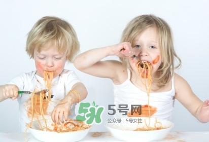 兒童多大可以吃鹽？兒童吃鹽的注意事項