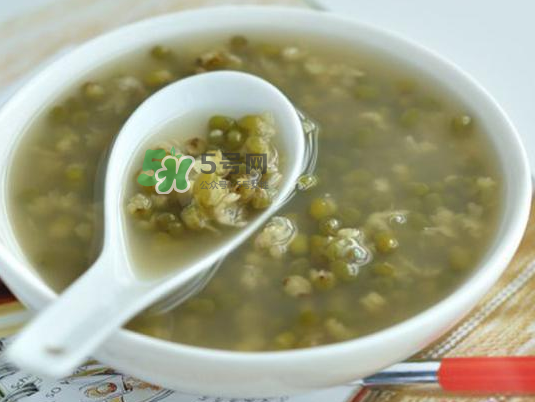 寶寶能喝綠豆水嗎？寶寶能喝綠豆湯嗎？