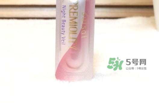 嘉娜寶玻尿酸美容液怎么樣？嘉娜寶玻尿酸美容液怎么用