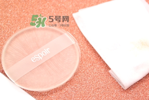 硅膠粉撲可以用散粉嗎？硅膠粉撲可以用干粉嗎？