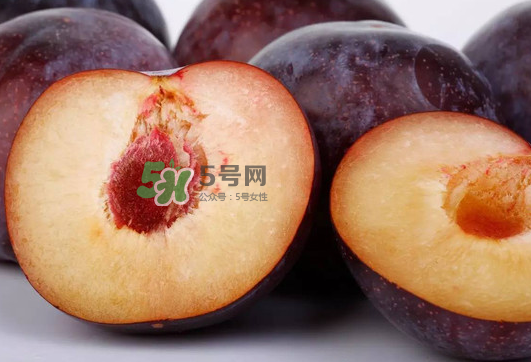 黑布林和火龍果能一起吃嗎？黑布林可以和火龍果一起吃嗎？